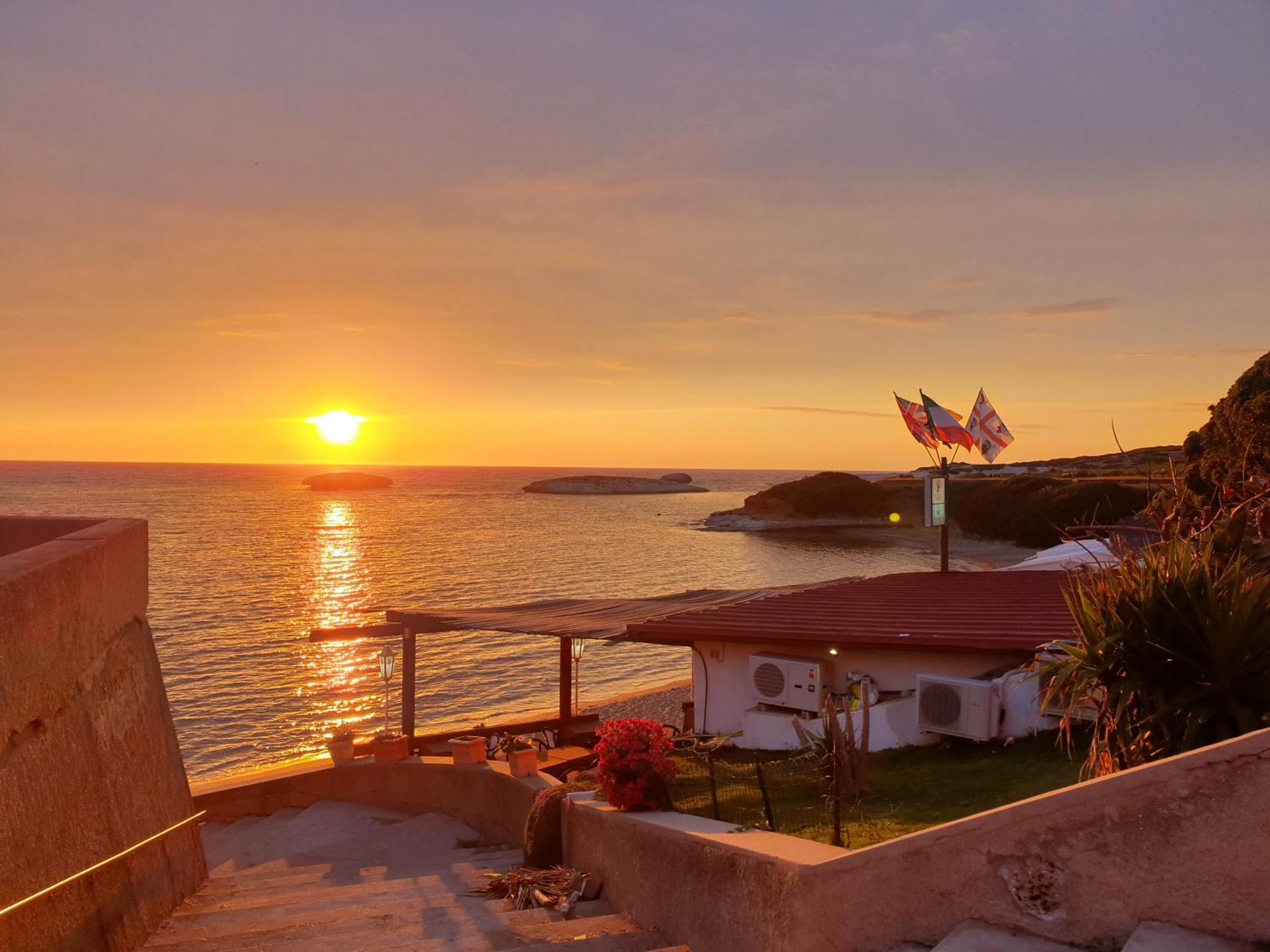 Mare Lughente Acomodação com café da manhã S'archittu Cuglieri Exterior foto